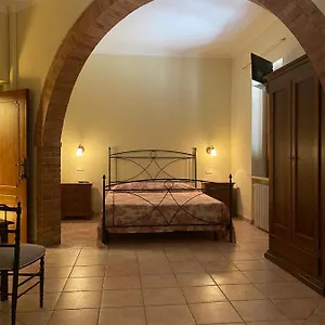 La Torre Di Montalcino